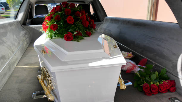 Repatrierea decedaților din Marea Britanie la Iași – transport și documente, Funeral-trans.ro
